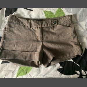 Burnscheck  plaid shorts